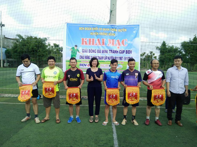Đoàn Thanh niên khối Cơ quan Chính quyền huyện Krông Năng tổ chức giải Bóng đá mini
